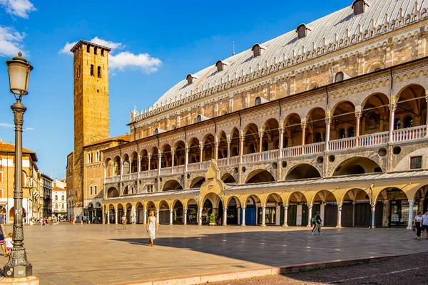 Venedik, İtalya-dolaylarında Eylül 2017: Roma 'nın merkezindeki Piazza San Marco Meydanı,