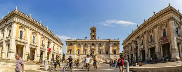 Vista Com Turistas Campidoglio Roma Agosto 2019 Roma Lácio Itália — Fotografia de Stock