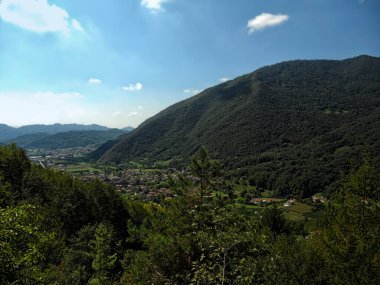 Dağların güzel manzarası