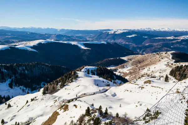 冬季的山景 — 图库照片