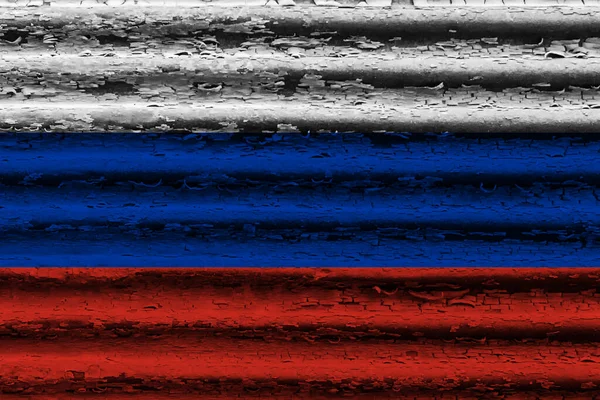 錆と段ボール金属上のロシア国旗 — ストック写真