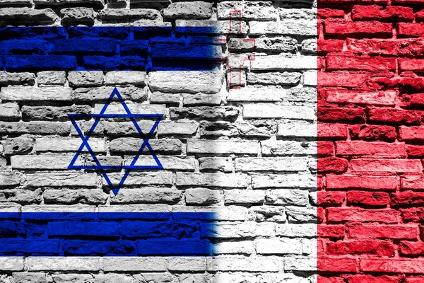 Σημαίες Του Ισραήλ Και Της Μάλτας Στον Τοίχο Από Τούβλα — Φωτογραφία Αρχείου