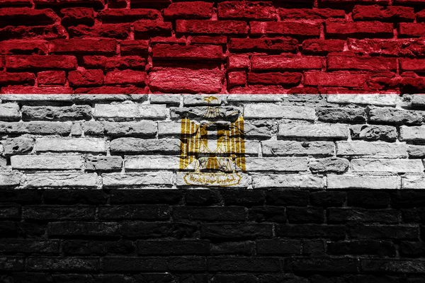 Mısır Bayrağı Tuğla Duvarda — Stok fotoğraf