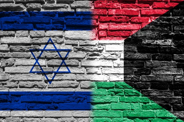 Σημαίες Του Ισραήλ Και Του Κουβέιτ Στον Τοίχο Από Τούβλα — Φωτογραφία Αρχείου