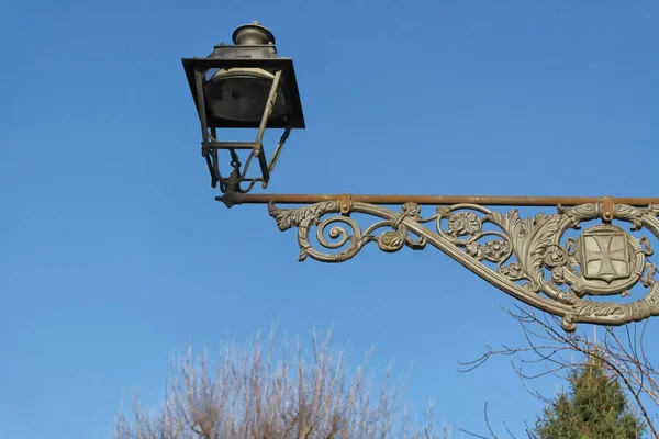 Lamppost Parkta — Stok fotoğraf