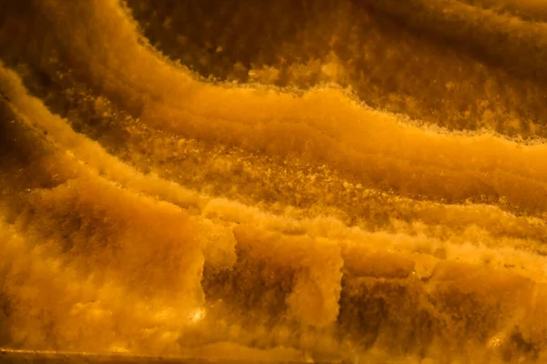 Sarı ve beyaz arkaplanı kapat