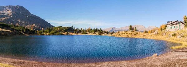 Вид Озеро Колбрікон Поблизу Сан Мартіно Кастроцца Тренто Італія — стокове фото