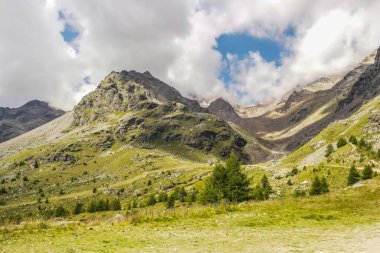 Trentino Alto Adige 'deki Pejo Dağı' ndan Görünüm - İtalya
