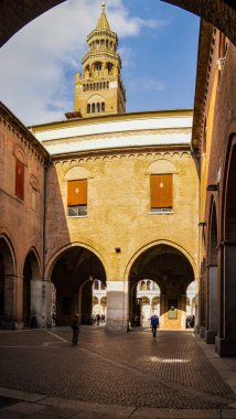 Cremona Belediye Sarayı 'nın iç manzarası. 29 Nisan 2018 Cremona, Lombardy - İtalya