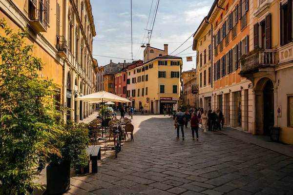 Vista Uma Avenida Cremona Abril 2018 Cremona Lombardia Itália — Fotografia de Stock