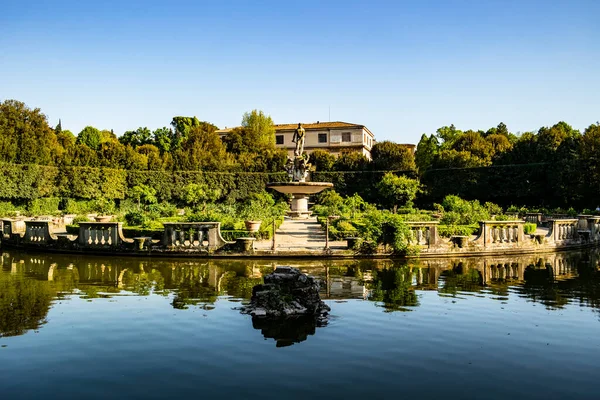 Vista Sull Isolotto Con Statua Nettuno Giardino Boboli Firenze Aprile — Foto Stock