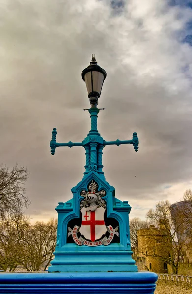 Lampstolpe Tower Bridge London Februari 2017 London Storbritannien — Stockfoto