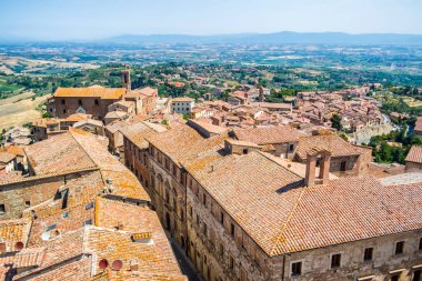 Val d 'Orcia' daki Montepulciano. Haziran 2017 Montepulciano, Toskana - İtalya
