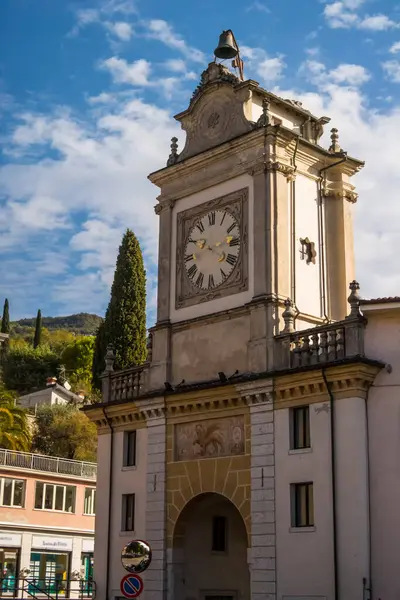 ガルダ湖の時計塔 ブレシア イタリア — ストック写真