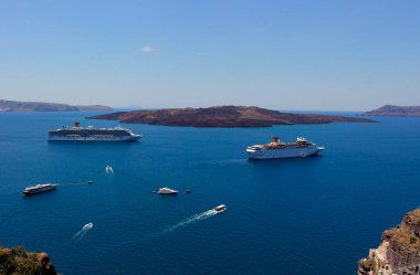 Deniz manzarası ve Santorini Adası