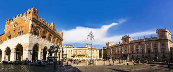 Panoramica Piazza Cavalli Piacenza Settembre 2017 Piacenza Emilia Romagna Italia — Foto Stock