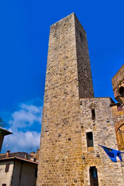 Blick Auf Die Piazza Duomo Unter Einem Bogen San Gimignano — Stockfoto