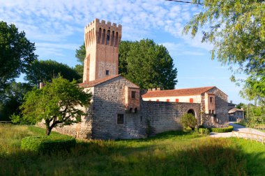 Saint Martino della Vaneza Kalesi. 16 Temmuz 2016, Cervarese Santa Croce - Padua, İtalya. Ortaçağ Kulesi