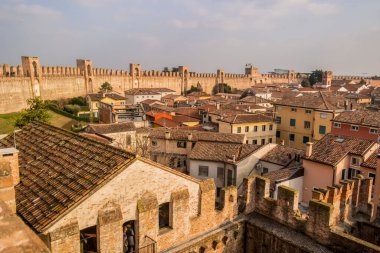 Padua ilindeki Cittadella 'nın ortaçağ duvarlarından bir görüntü. 11 Şubat 2018 Cittadella, Veneto - İtalya