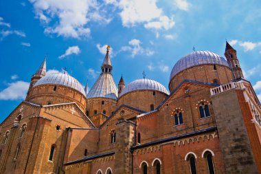 İtalya, Veneto, Padua 'lı Aziz Anthony Bazilikası' nın Kubbeleri