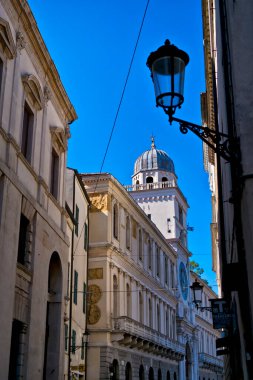 Veneto, Padua 'daki Saat Kulesi ve Kapitanato Sarayı manzarası