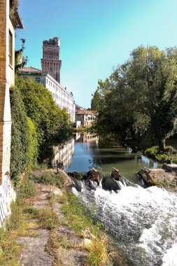 Torlonga ya da Specola 'nın Padua' daki St. Augustine Köprüsü 'nde çekilmiş görüntüsü. Padua Üniversitesi Astronomik Gözlemevi, Veneto - İtalya