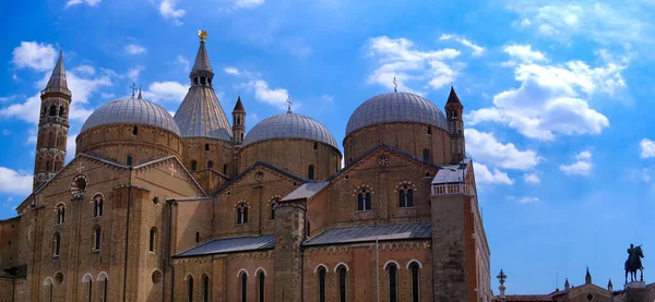 Dômes Basilique Saint Antoine Padoue Vénétie Italie — Photo