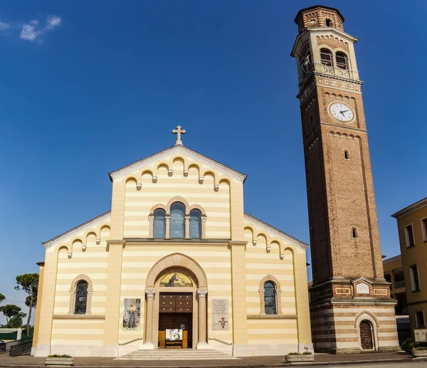 Église Des Frères Antoniani Camposampiero Province Padoue Mai 2018 Camposampiero — Photo