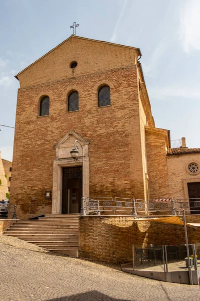 Blick Auf Die Kirche San Tommaso Apostolo Offagna Marken Italien — Stockfoto