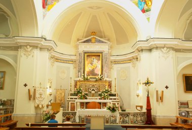 Veduta interna del Santuario di Santa Maria delle Grazie Incoronata a Procida. 15 agosto 2025 Procida, Campania, İtalya.