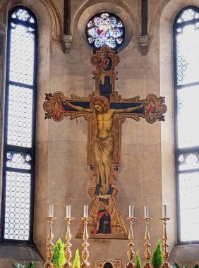 İtalya, Padua 'daki Eremitani Kilisesi' ndeki haçın görüntüsü