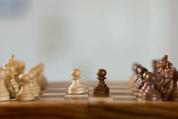 Shot of a chess board white horse moving. Business leader concept. — Stock Photo, Image