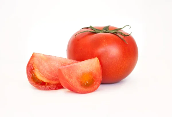 Tomaten isoliert in weiß — Stockfoto