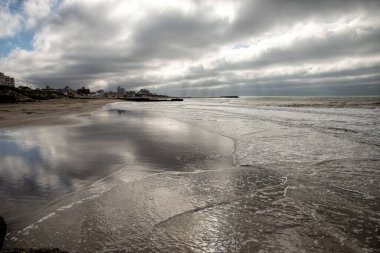 Deniz manzarası Mar del Plata sahili ve plajları  
