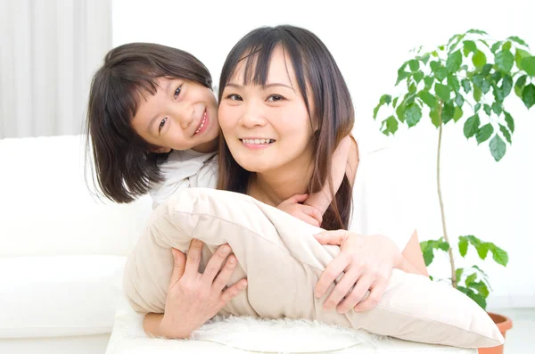 Happy asian family — Stock Photo, Image