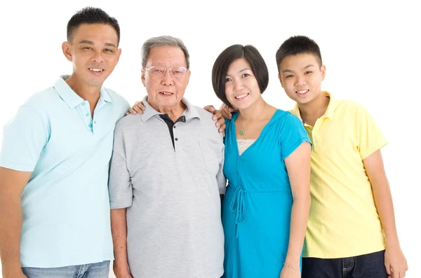 आशियाई तीन पिढ्यांचे कुटुंब — स्टॉक फोटो, इमेज