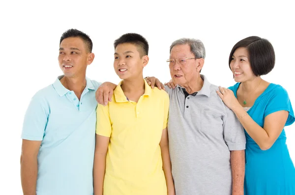 Asiatiska tre generationer familj — Stockfoto