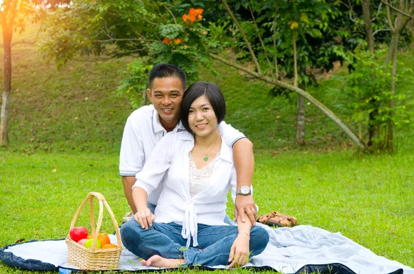 Bella asiatico coppia — Foto Stock