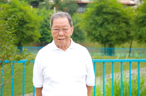 Asiatiska senior mannen — Stockfoto