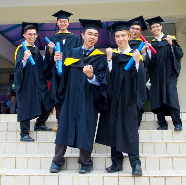 Asya yüksek lisans öğrencileri
