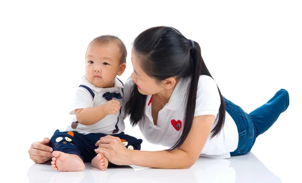 Famiglia asiatica — Foto Stock