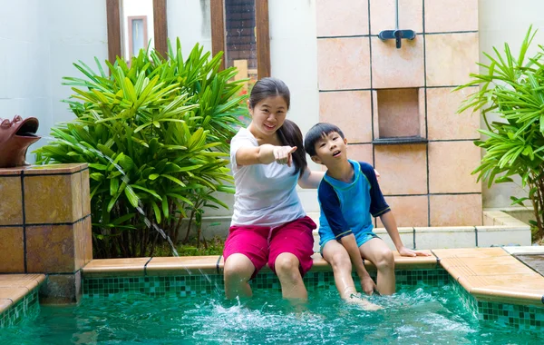 Asiática feliz familia — Foto de Stock