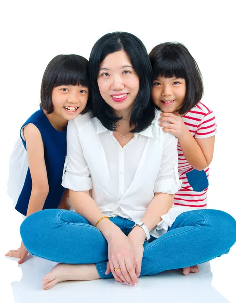 Felice famiglia asiatica — Foto Stock