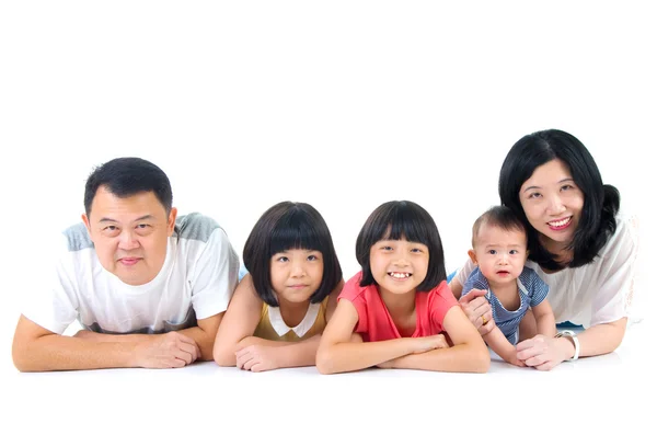 Felice famiglia asiatica — Foto Stock