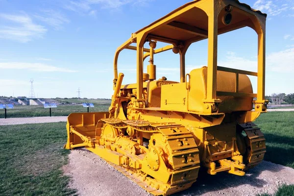 Close Non Functioning Bulldozer Painted Entirely Yellow Paint — Stock Photo, Image