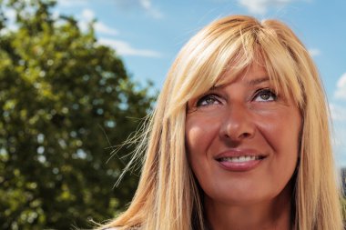 Güzel olgun kadın arıyorum