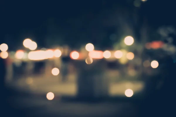 Verschwommene Stadtbeleuchtung in der Nacht — Stockfoto