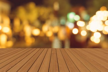 Perspektif ahşap ve bokeh arka plan ışık