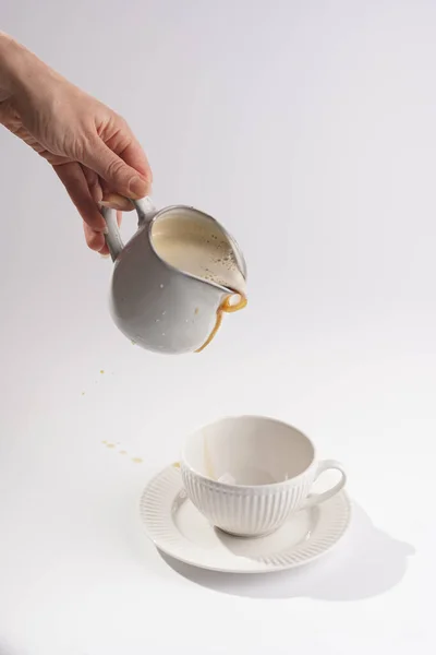 Fehér Porcelán Csésze Kávé Ital Cappuccino Egy Fehér Csészealj Lemez — Stock Fotó