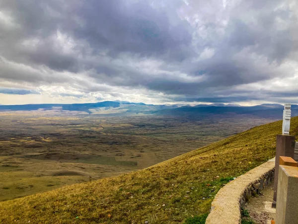 Montañas Gegham Cordillera Gegham Ridge Armenia — Foto de Stock